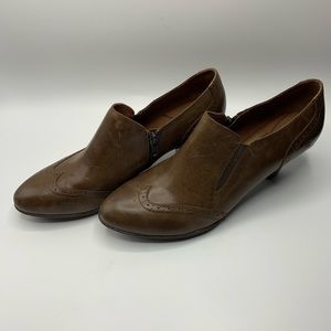 Born Brown Leather Booties. Size W11. Like new